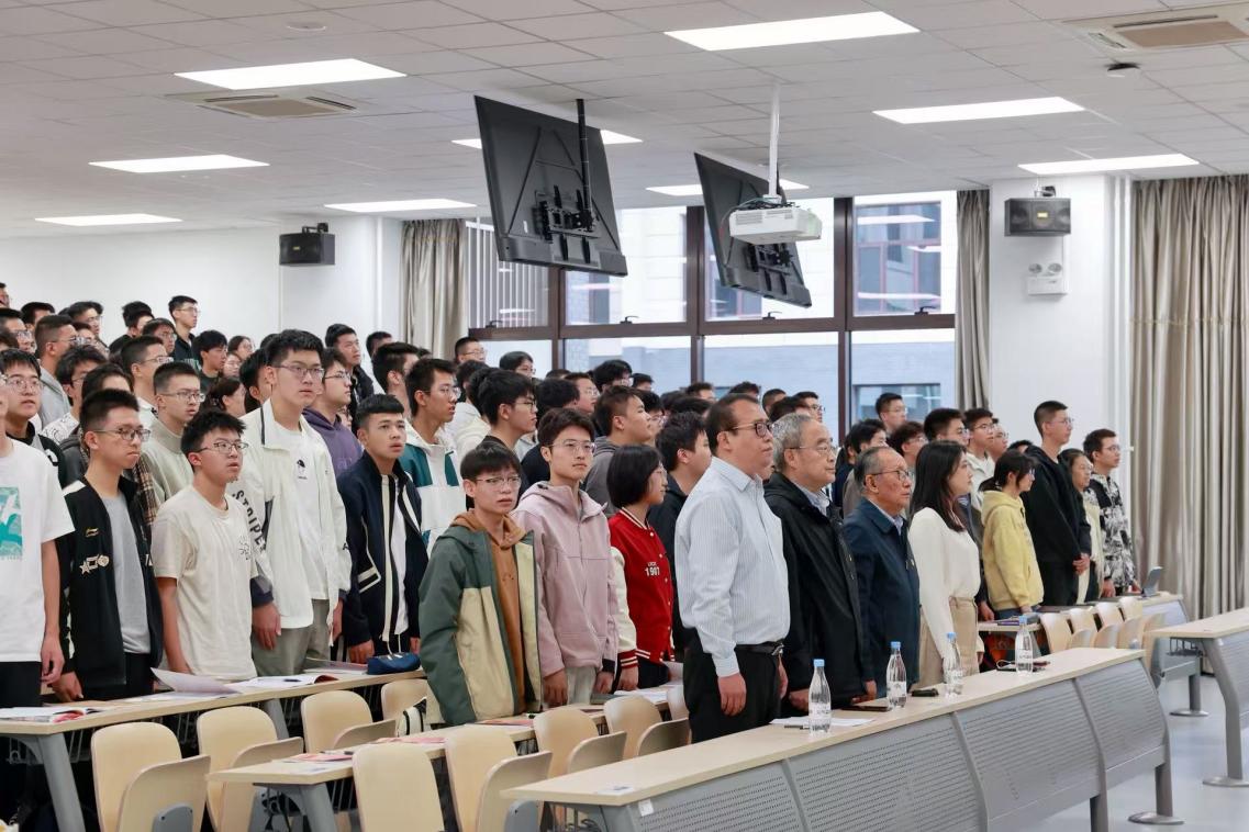 365英国上市公司