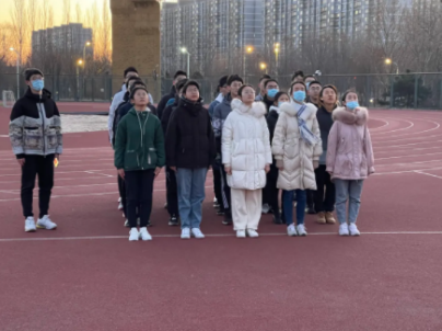 365英国上市公司